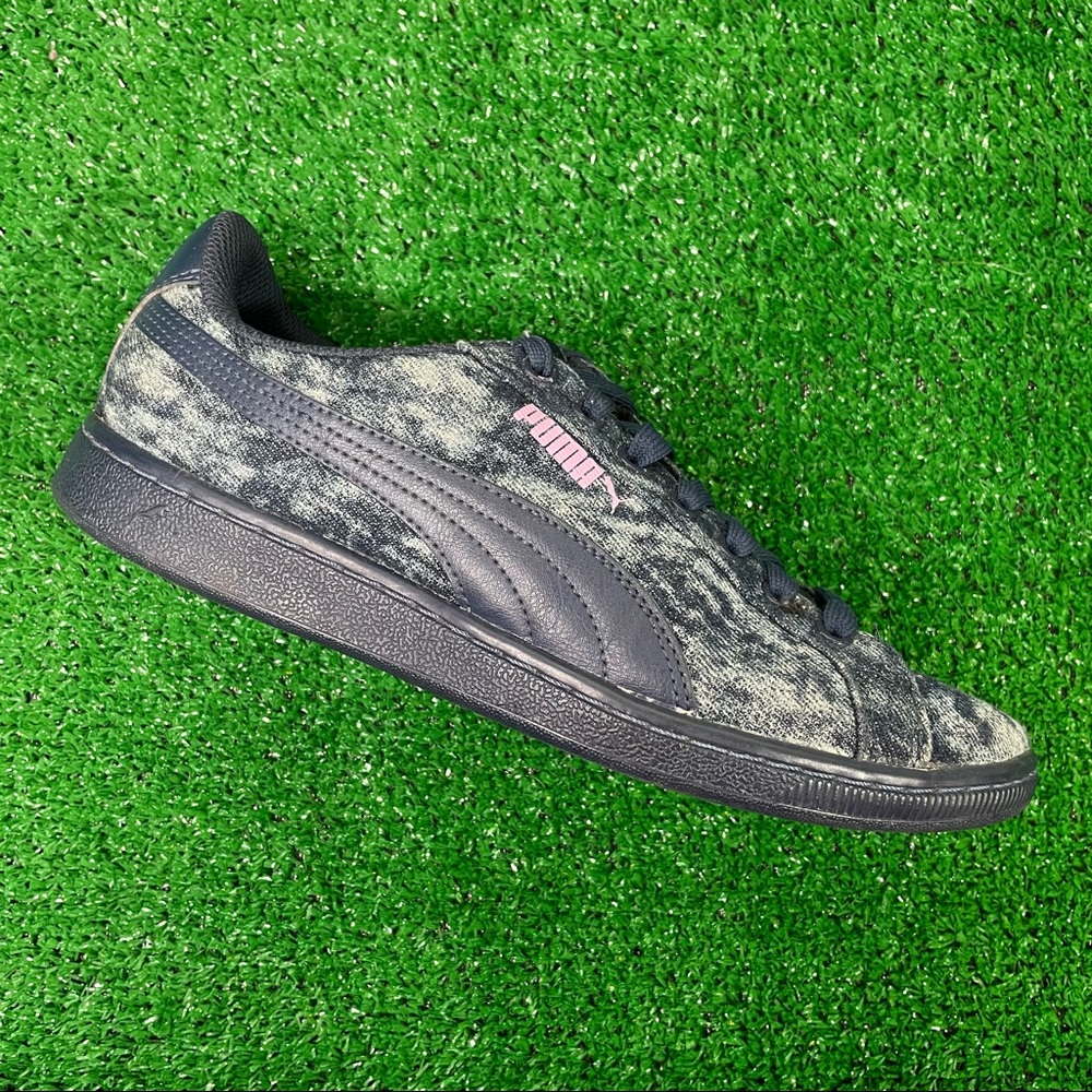 Puma Black and Gray Athletic Shoes